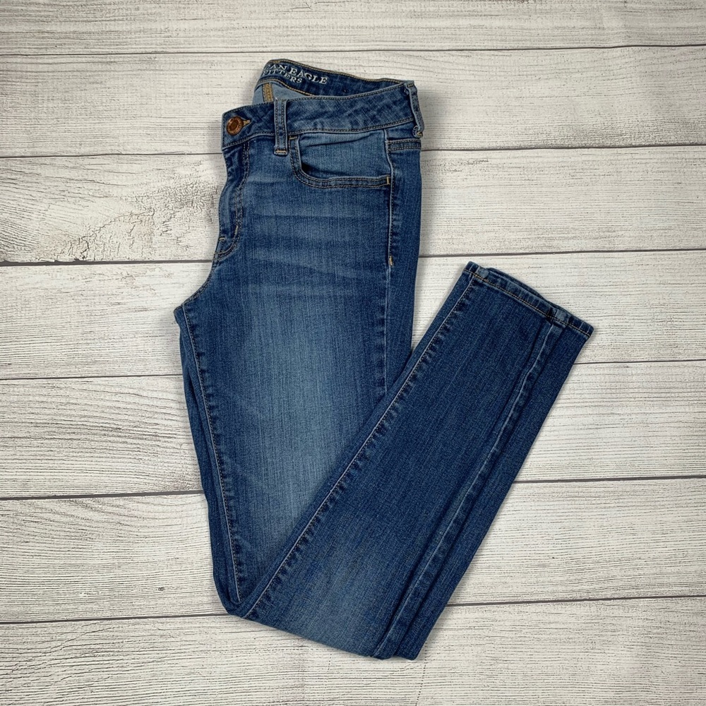 American Eagle Mid Rise Jegging